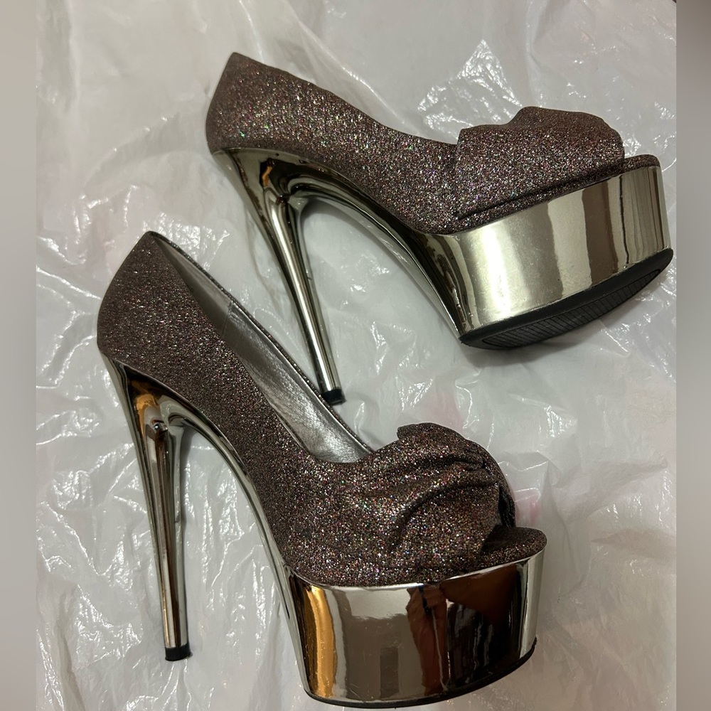Steve Madden gorgeous heels